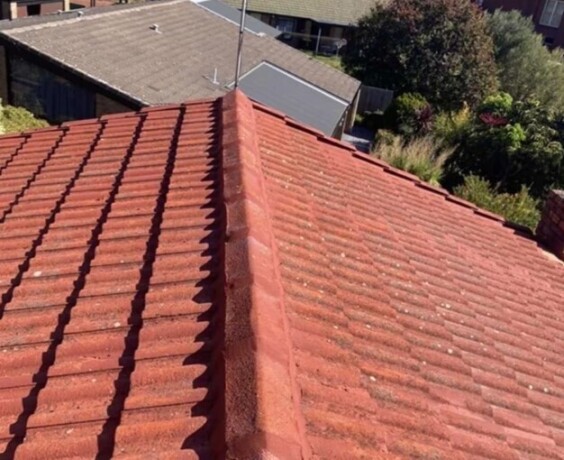 ensure-spotless-finish-and-avoid-water-spots-and-streaks-with-sa-solar-panel-cleaning-big-0