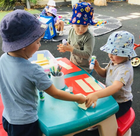 help-the-kids-learn-lead-and-develop-with-our-adelaide-child-care-big-1