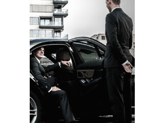 Are you finding Adelaide airport transfers? Go with chauffeurlive