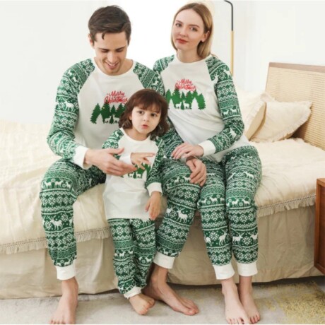 shared-joy-matching-christmas-pyjamas-in-australia-for-the-whole-family-big-0