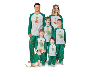 Celebrating the Holidays in Cozy Style: Christmas Pajamas in Canada