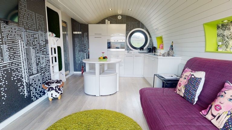 looking-for-glamping-pods-with-hot-tubs-in-wales-big-0
