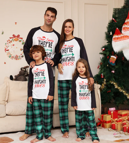 christmas-family-pajamas-big-0