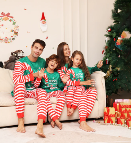 christmas-family-pajamas-big-2