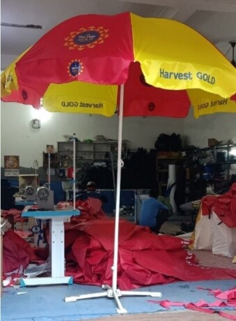 branded-beach-umbrellas-big-0