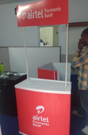 branded-promotional-tables-big-0