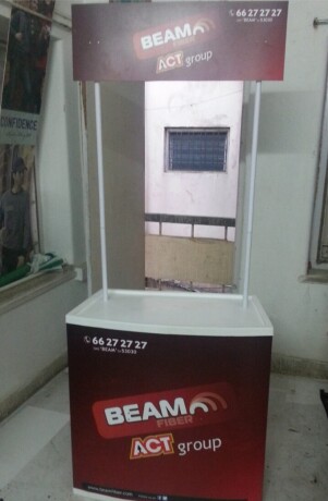 branded-promotional-tables-big-1