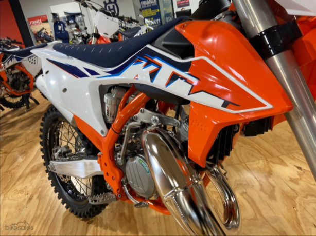 the-all-new-ktm-sx-125-2023-electric-start-efi-fuel-injection-big-2