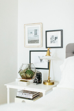 elevate-your-bedroom-style-nightstand-decorating-ideas-big-0