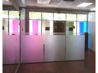 Find the highly customized Glass office partitions for sale to boost corporate privacy